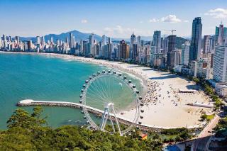 Apto à 100m da praia central - Balneário Camboriú - 9