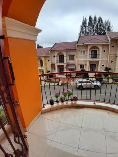 Manyak Villa at Berastagi Resort C14 Jl Mimpin Tua - Berastagi - 6