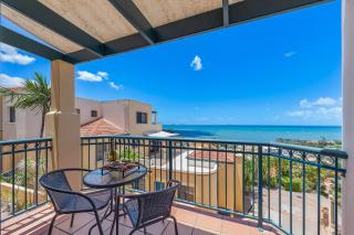 Blue Lotus - Airlie Beach - 9
