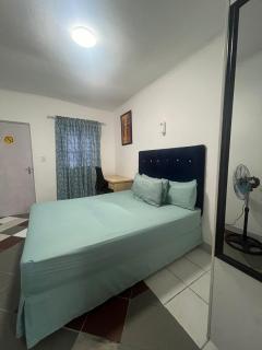 M5 PARK BED AND BREAKFAST - 8