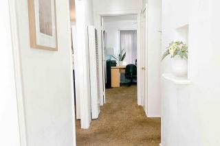 Cozy 3BR Home With King Size Bed - Union City - 8