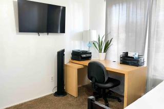 Cozy 3BR Home With King Size Bed - Union City - 3