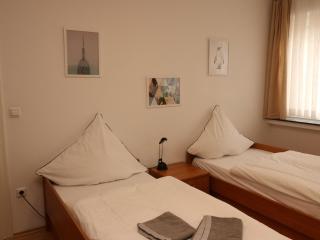 Charming apartment in Essen with terrace - Essen - 5