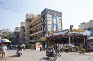 Shree Sai Vishwa Hotel - 6