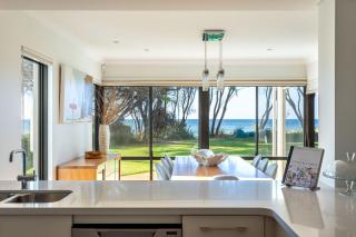 Beachfront Busselton I Private Properties - Busselton - 5