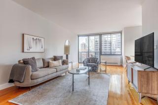 Midtown 2br w doorman nr theater district NYC-1349 - New York - 0