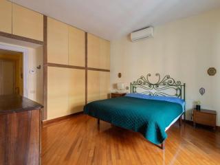 Porta Pia Elegant Two Bedroom - Rome - 8