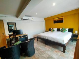Kamala Beachfront Apartment - Kamala Beach - 2