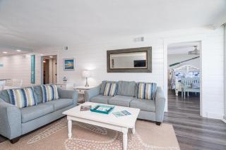 2104 Free Beach Setup Shoreline Towers Stunning Condo - Destin - 6