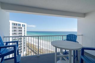 2104 Free Beach Setup Shoreline Towers Stunning Condo - Destin - 9
