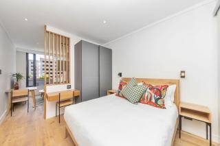 Studio with city views - 5