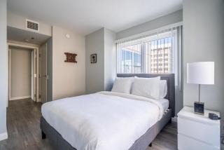 Long Beach 2br nr bars groceries beach LAX-1154 - Long Beach - 1