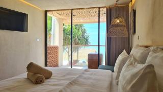 Shore Thing Gili Air Beachfront Apartment - Gili Islands - 3