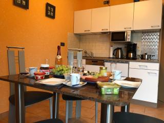 Moderne-Ferienwohnung-fuer-4-Personen-mit-Balkon - Binz - 9