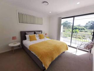 MaraylyaBox hillGables Specious 5Br Sweet House - - 1