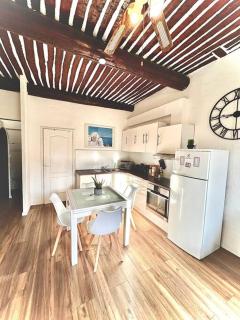 Old Antibes, one bed app, In front of the Port! - Antibes - 9