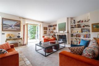 Veeve - Hint of the Exotic - Boulogne-Billancourt - 0