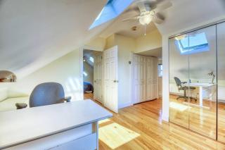 Family Home near NY Beach - Private Workspace - 7