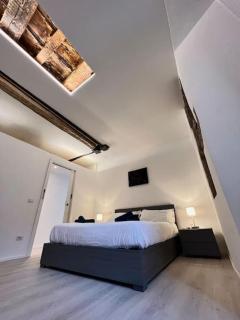 History Luxury Central Apartment by Revenue House - 1
