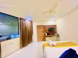 HOTEL EAGLE GRAND HYDERABAD AiRPORT ZONE - Shamshabad - 1