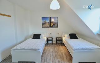 BEGE APARTMENTS: BUSINESS QUARTERS - 9