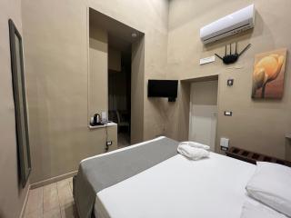 Relais Ranieri - Naples - 4