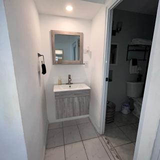 Studio21-A Centric Comfort Apartment - Bayamon - 2