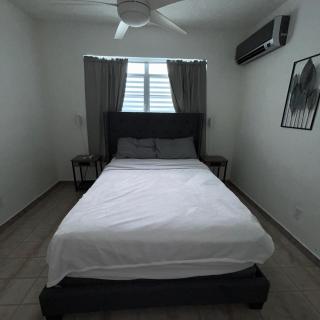 Studio21-A Centric Comfort Apartment - Bayamon - 6