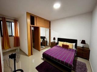Modern Apartment in Praia Baixo - 1 min Walking to Beach - Praia Baixo - 6