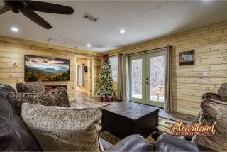 Hidden Creek Cottage! New cottage in Gatlinburg - Gatlinburg - 0
