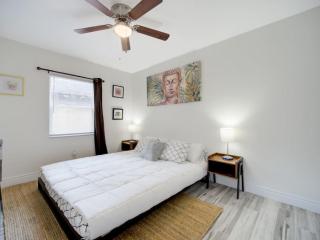 Bayshore Home 6250 - 2
