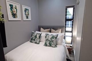 Tiny Home on Broadway - Gqeberha - 8