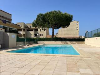 Appartement Rez-de-Jardin: Piscine, Terrasse, Parking, Wi-Fi en Option - FR-1-387-63 - Marseillan - 0