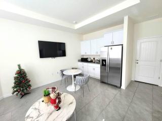 Private Vacational Cozy Suite - Kissimmee - 7