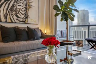 ICON Brickell Residence Waterview One-Bedroom - 6