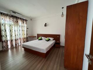 Monarch Hills - Galle - 6