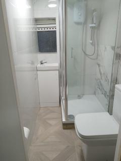 Good priced double bed rooms in harrow with shared bathrooms - Hatch End - 3