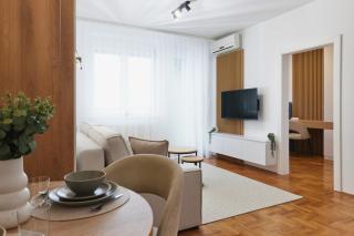 Modern Living Apt - City Center Elegance - FREE PARKING - Novi Sad - 3