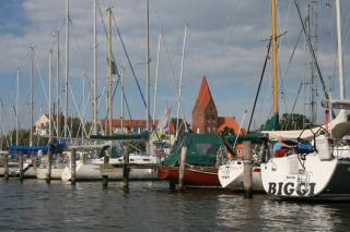 Ferienwohnungen Alter Bahnhof mit Terrasse und Garten OFC 06 - Roggow - 5