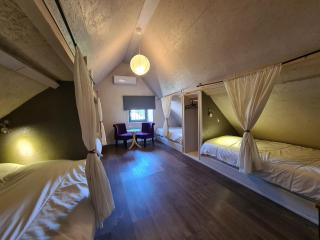 Maison avec jardin, piscine chauffée et baignade à proximité - Le Menoux - FR-1-591-234 - 3