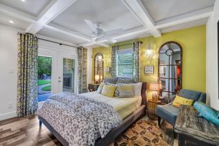 Coastal Vibes, Pickleball Court, One Mile to the Beach - 6