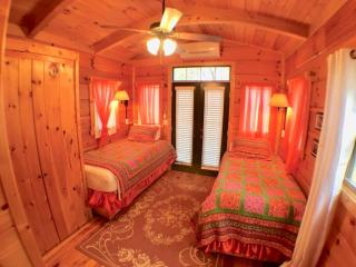 Gypsy Cottage Near the Smokies #16 Sabina - 5