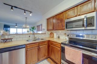 Lovely Beech Mountain Condo with Balcony and Views! - Beech Mountain - 8