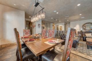 Vintage on the Strand by All Seasons Resort Lodging - 1