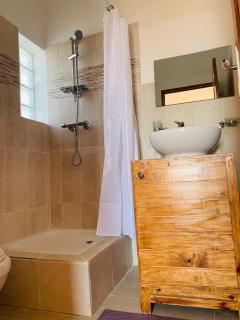 Iarimbato Hotel - Antananarivo - 7