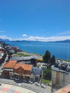 Céntrico con vista al lago - 0