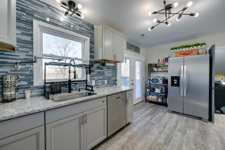 Modern Mount Airy Hideaway with Private Backyard! - Mount Airy - 5