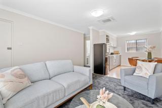 8 Cute Cunningham Close To Subiaco - Sleeps 4 - Perth - 1