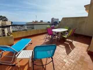 Magnífico ático amueblado con terraza a 2 pasos de la playa - Se aceptan mascotas - ES-170-23 - Llança - 0