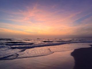 Beach bliss awaits! - Beach, Pools, Tiki-Deck, Arcade, Putting green, Family Fun! - Panama City Beach - 3